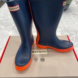 NWT HUNTER Original Kids Boys Rubber Rain boots with Box Sz 3 Dark Blue & Orange